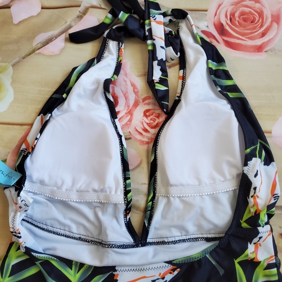 NEW! Cupshe Floral one piece swimsuit - Picture 5 of 7